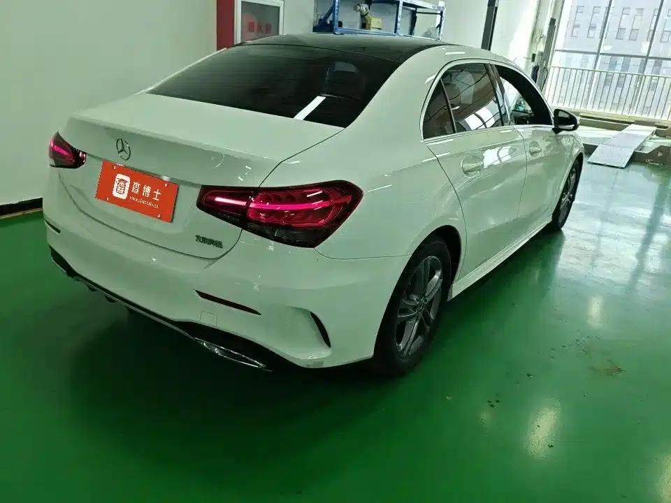 2022 Mercedes-Benz A-Class A 180 L Sport Sedan — миниатюра 2