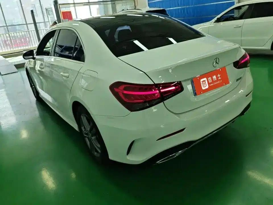2022 Mercedes-Benz A-Class A 180 L Sport Sedan — миниатюра 4