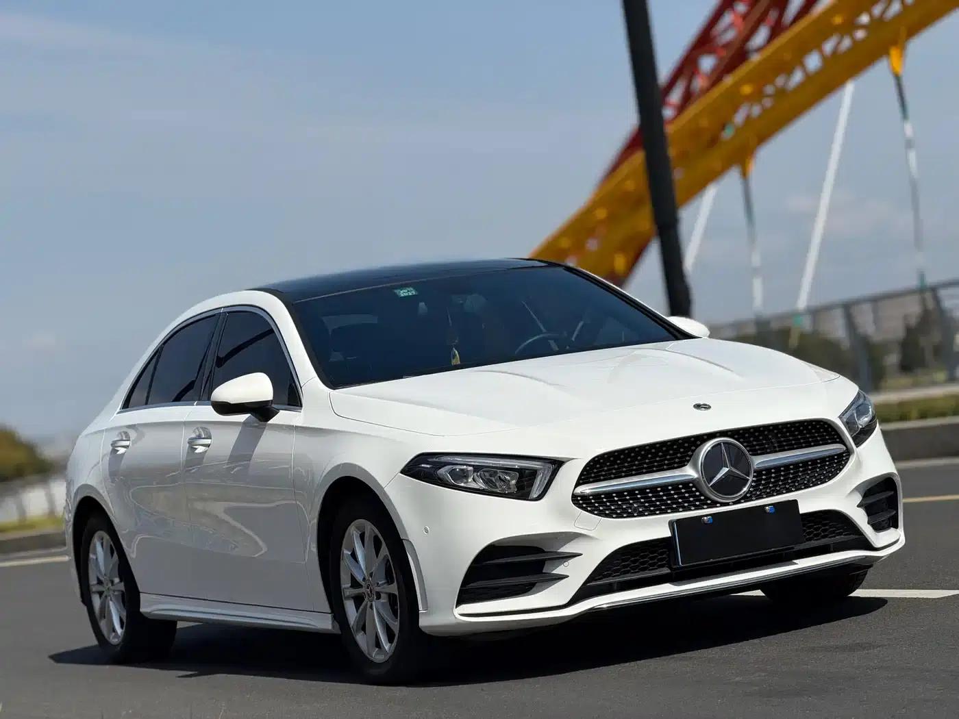 Mercedes-Benz A-Class 2022 A 200 L Sport Sedan Dynamic Edition — миниатюра 3