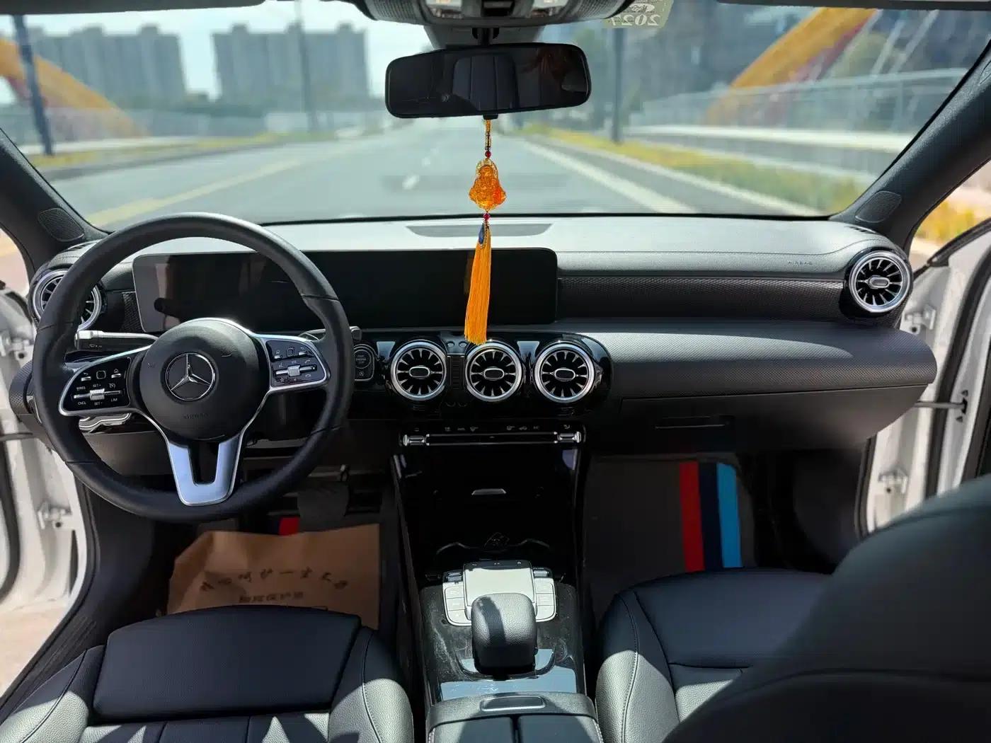 Mercedes-Benz A-Class 2022 A 200 L Sport Sedan Dynamic Edition — миниатюра 8
