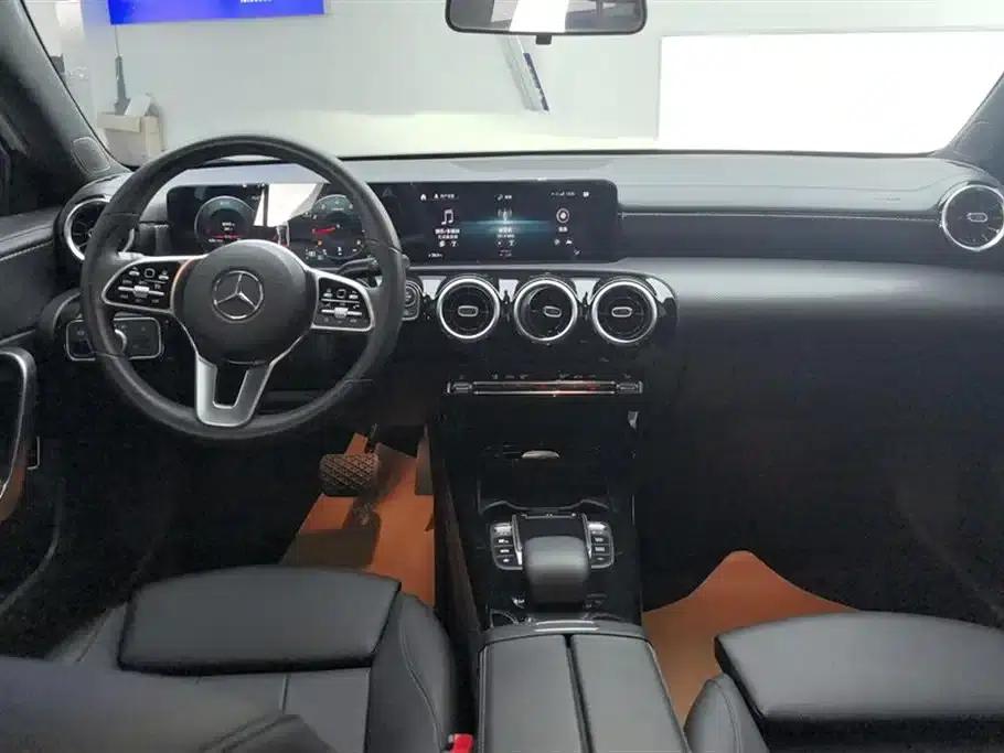 Mercedes-Benz A-Class 2022 A 200 L Sport Sedan Dynamic Edition — миниатюра 12