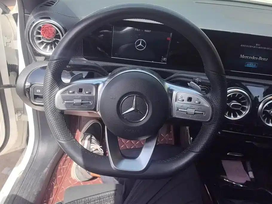 2019 Mercedes-Benz A-Class A 180 L Sport Sedan — миниатюра 15