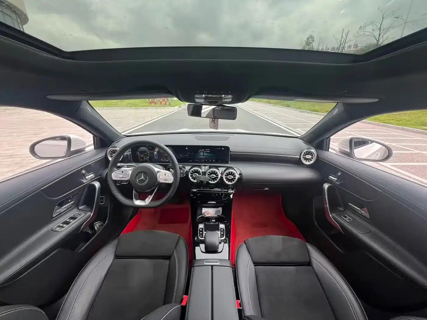 Mercedes-Benz A-Class 2020 A 200 L Sport Sedan — миниатюра 7