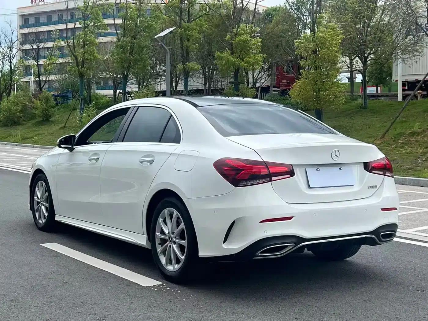 Mercedes-Benz A-Class 2020 A 200 L Sport Sedan — миниатюра 8