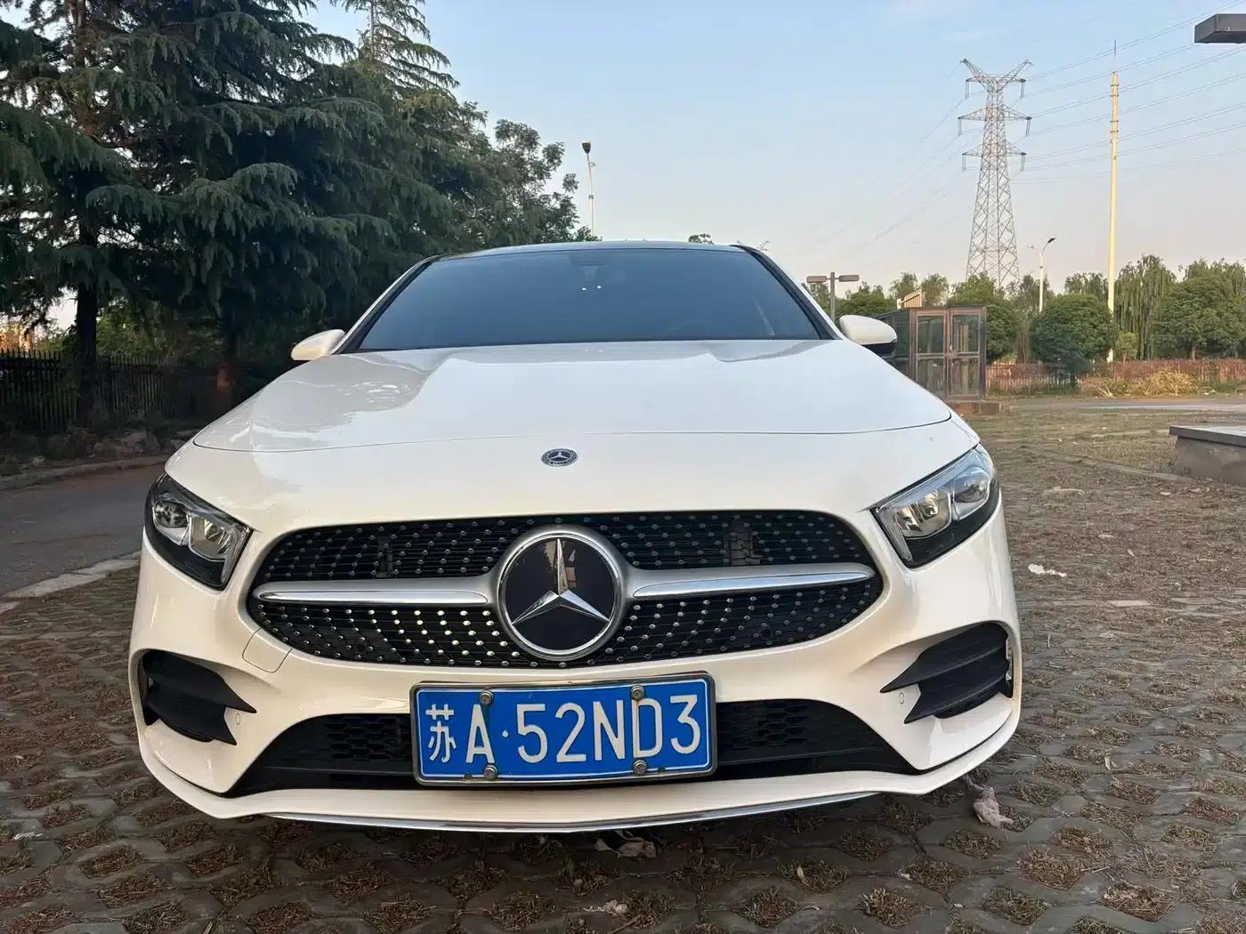 Mercedes-Benz A-Class 2020 Facelift A 200 L Sport Sedan Fashion Model — миниатюра 2