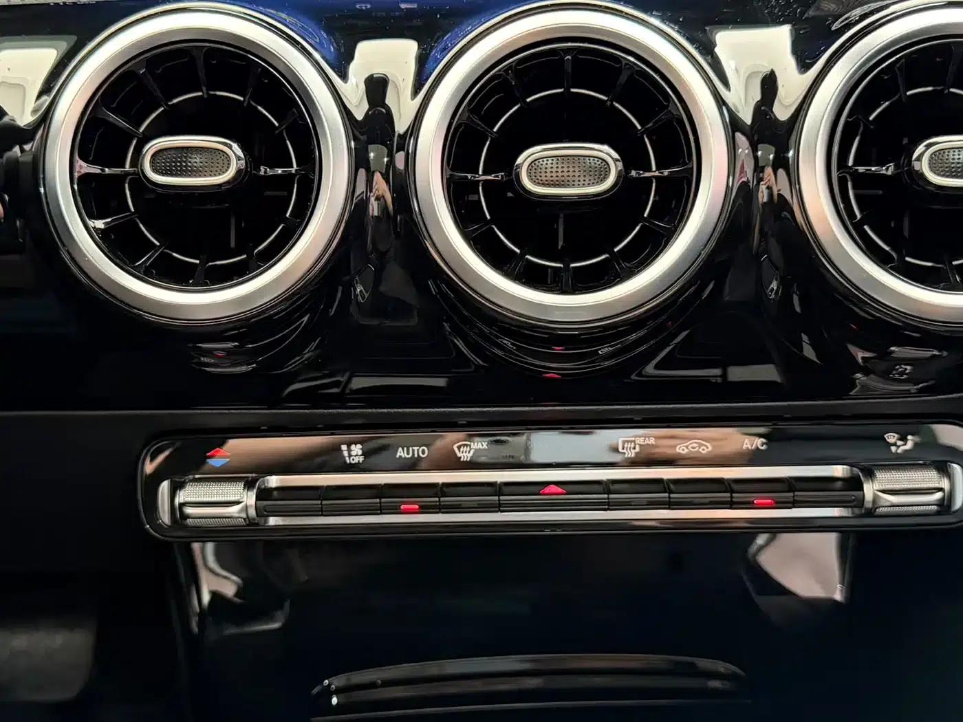 2023 Mercedes-Benz A-Class A 180 L — миниатюра 15