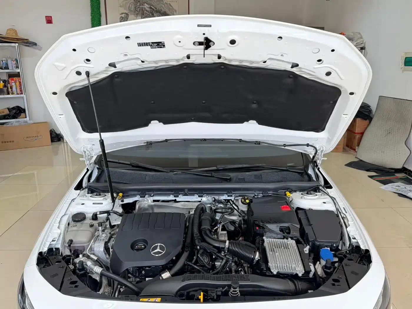 2023 Mercedes-Benz A-Class A 180 L — миниатюра 27