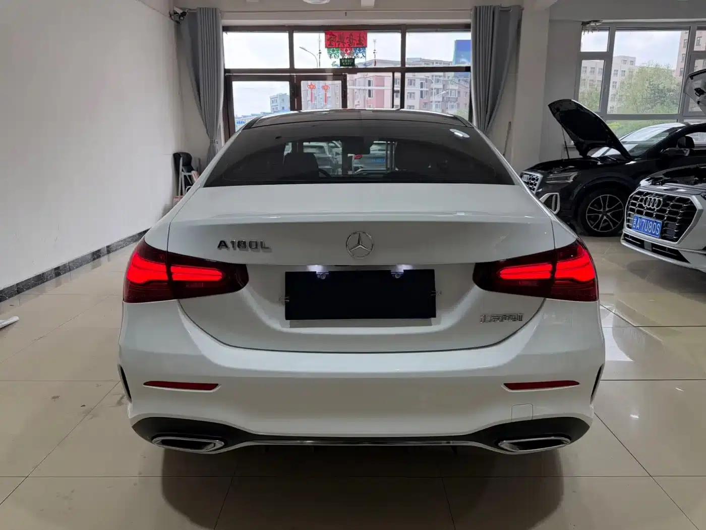 2023 Mercedes-Benz A-Class A 180 L — миниатюра 5