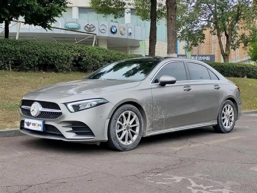 2021 Mercedes-Benz A-Class A 200 L Sport Sedan Dynamic — миниатюра 1