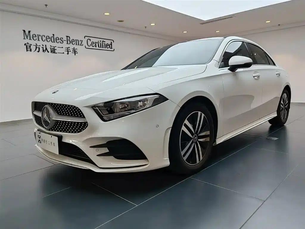 2019 Mercedes-Benz A-Class A 180 L Sport Sedan — миниатюра 1