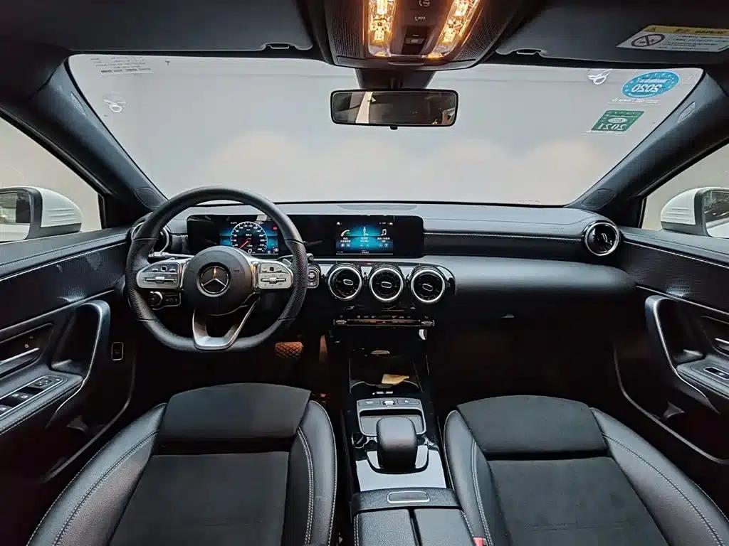 2019 Mercedes-Benz A-Class A 180 L Sport Sedan — миниатюра 15