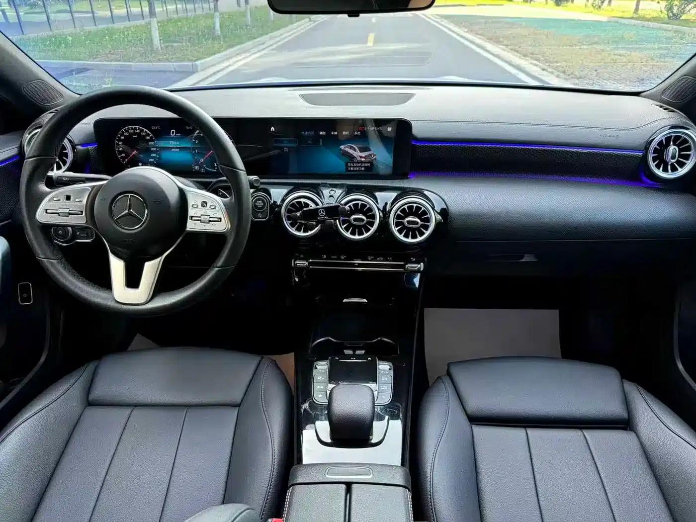 2021 Mercedes-Benz A-Class A 200 L Sport Sedan Dynamic — миниатюра 10