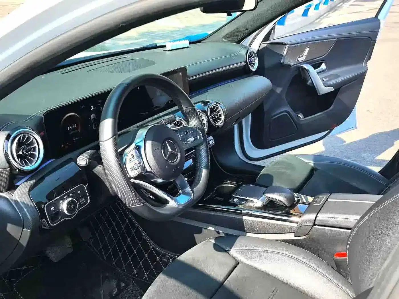 Mercedes-Benz A-Class 2021 A 200 L Sport Sedan Fashion Edition — миниатюра 6