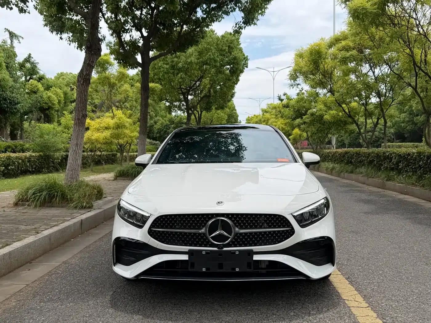 Mercedes-Benz A-Class 2024 A 200 L Fashion Edition — миниатюра 2