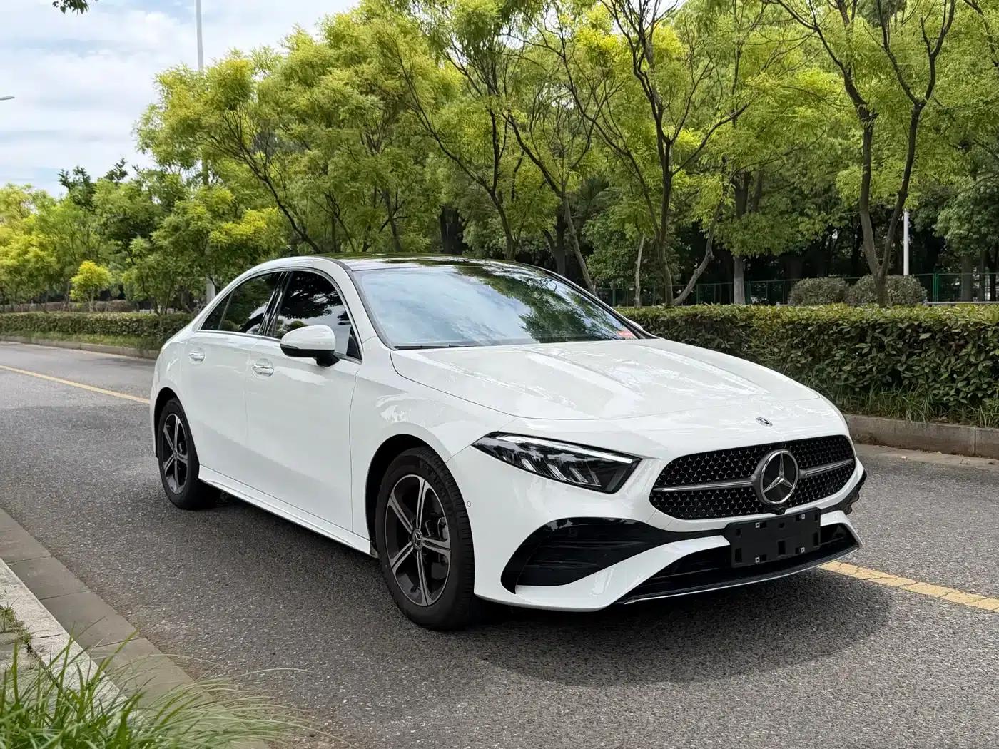 Mercedes-Benz A-Class 2024 A 200 L Fashion Edition — миниатюра 3