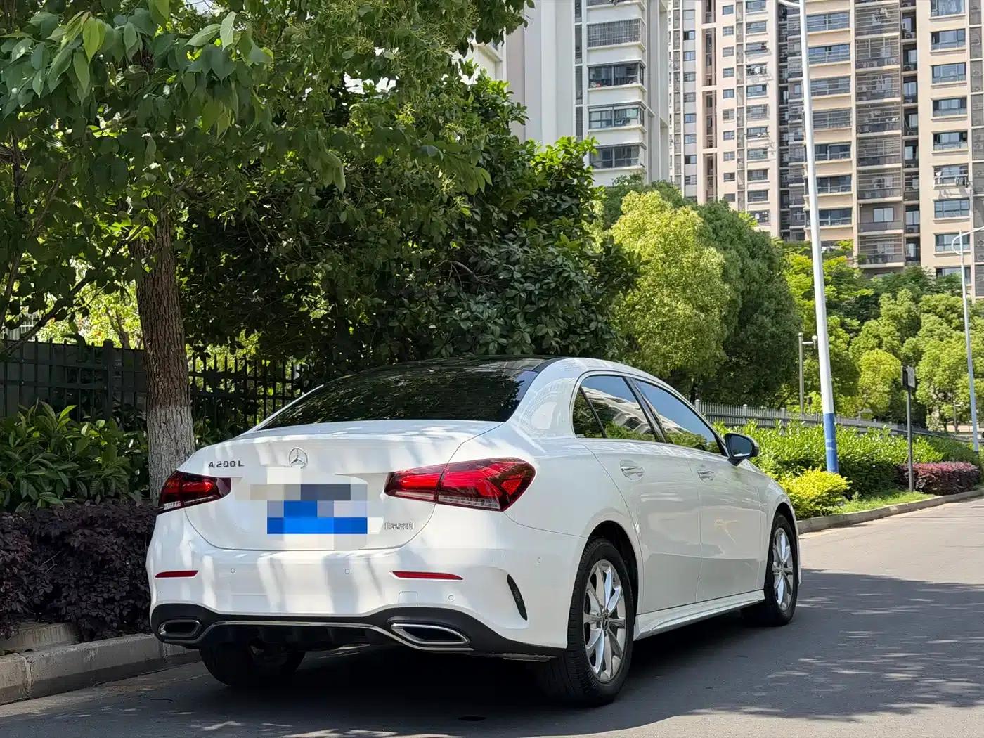Mercedes-Benz A-Class 2021 A 200 L Sport Sedan Fashion Edition — миниатюра 12