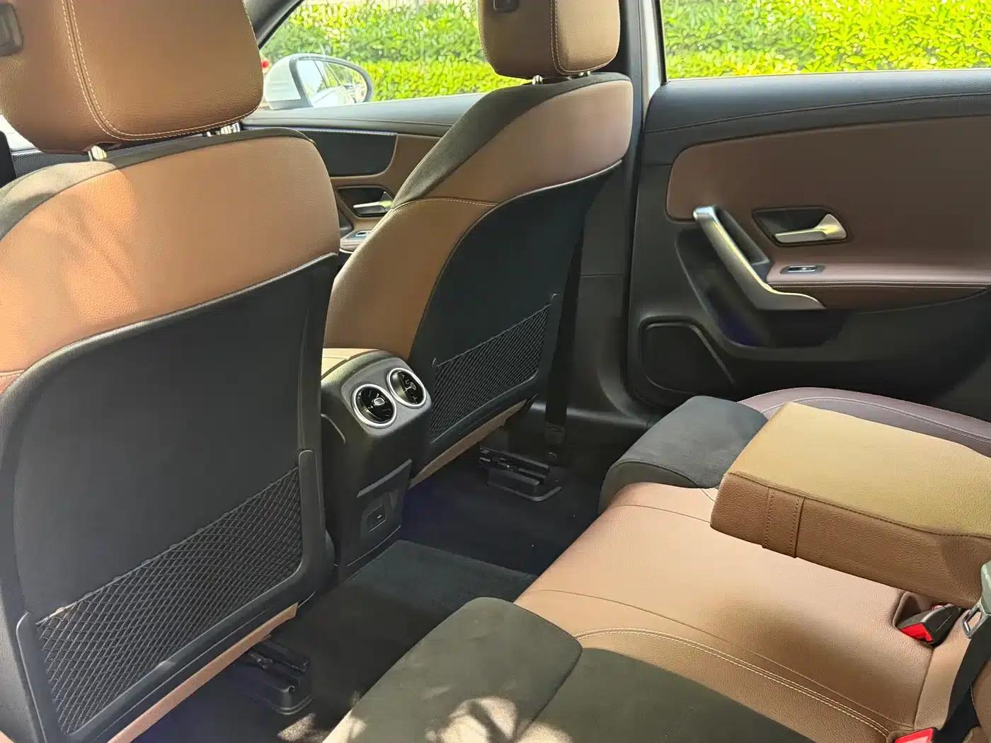Mercedes-Benz A-Class 2021 A 200 L Sport Sedan Fashion Edition — миниатюра 7