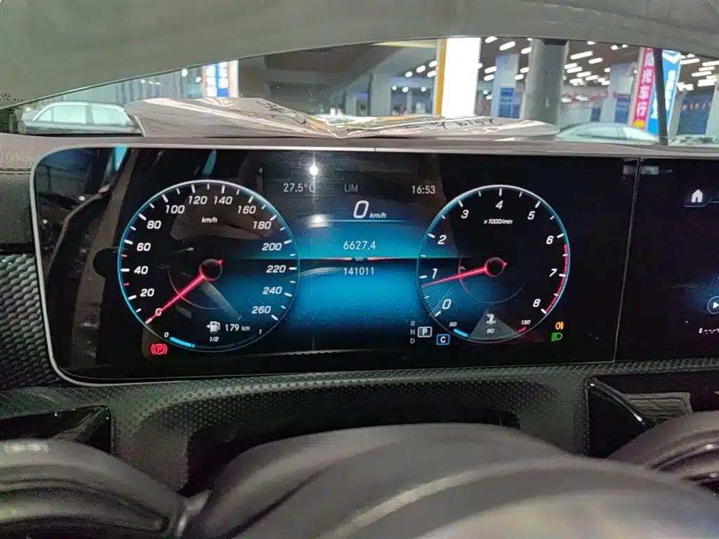 Mercedes-Benz A-Class 2019 Facelift A 200 L Sport Sedan — миниатюра 12