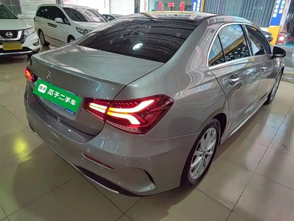 Mercedes-Benz A-Class 2019 Facelift A 200 L Sport Sedan — миниатюра 7