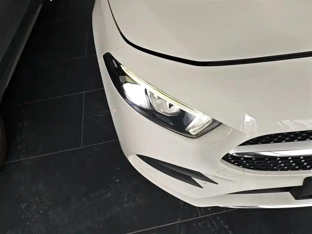 2019 Mercedes-Benz A-Class A 200 L Sport Sedan — миниатюра 13