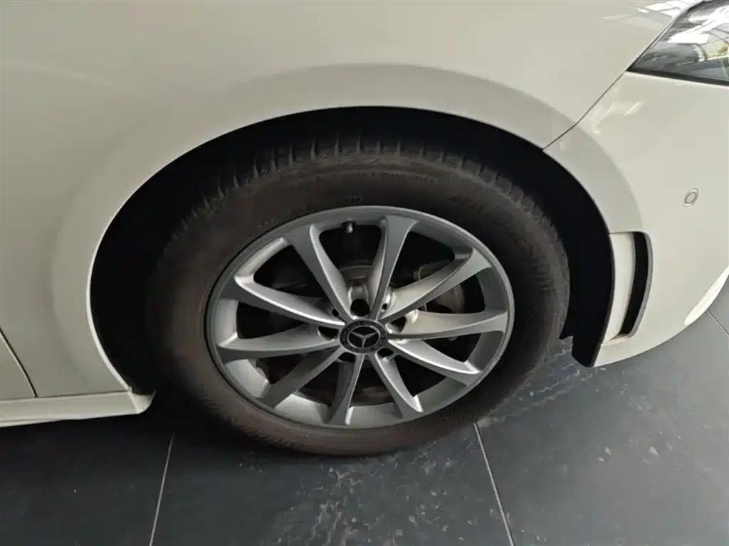 2019 Mercedes-Benz A-Class A 200 L Sport Sedan — миниатюра 14