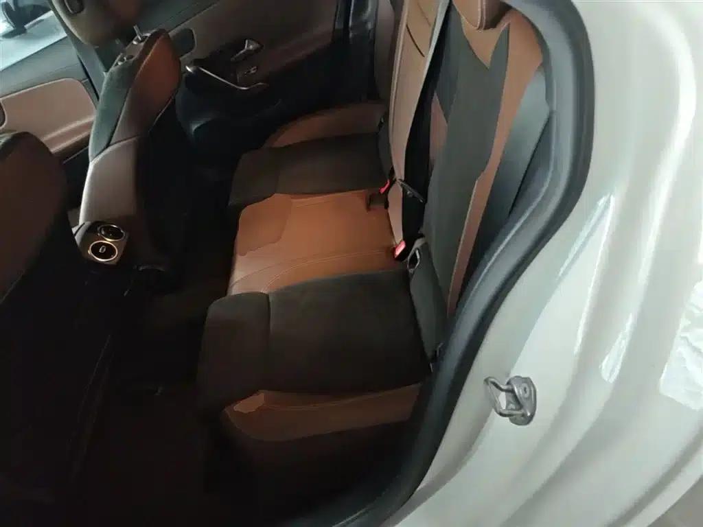 2019 Mercedes-Benz A-Class A 200 L Sport Sedan — миниатюра 24