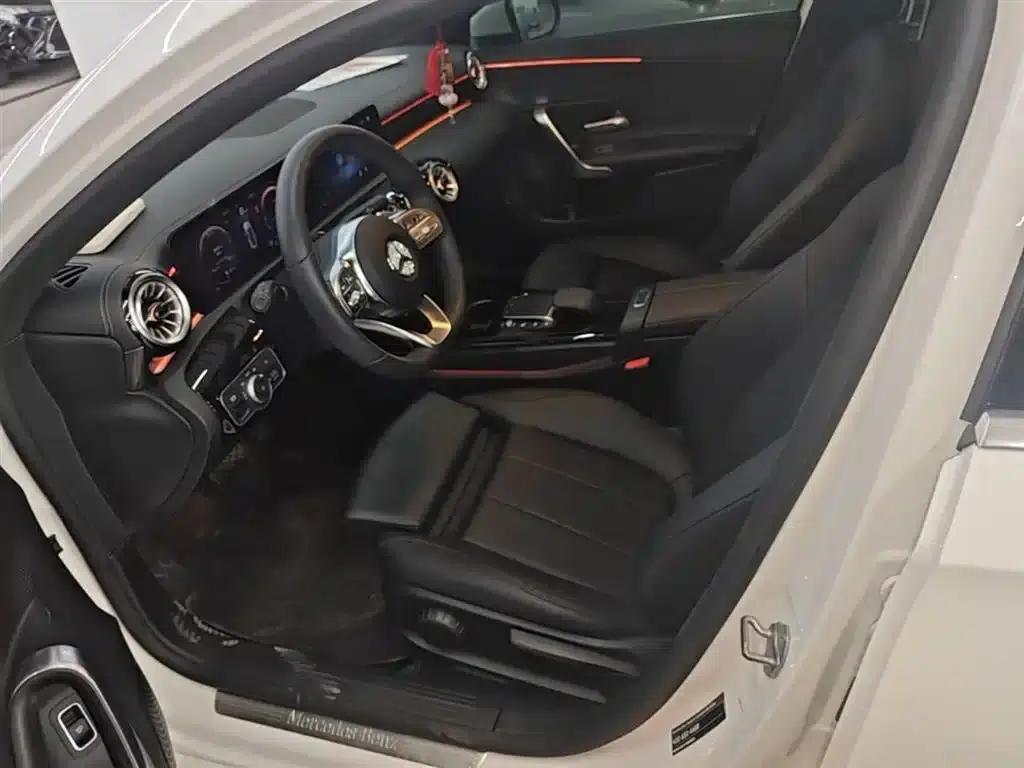 Mercedes-Benz A-Class 2022 Facelift A 200 L Sport Sedan Fashion Model — миниатюра 15