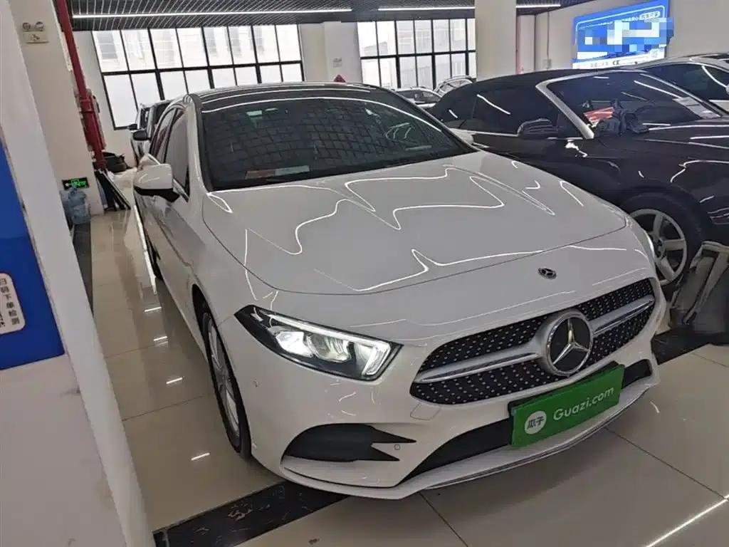 Mercedes-Benz A-Class 2022 Facelift A 200 L Sport Sedan Fashion Model — миниатюра 4