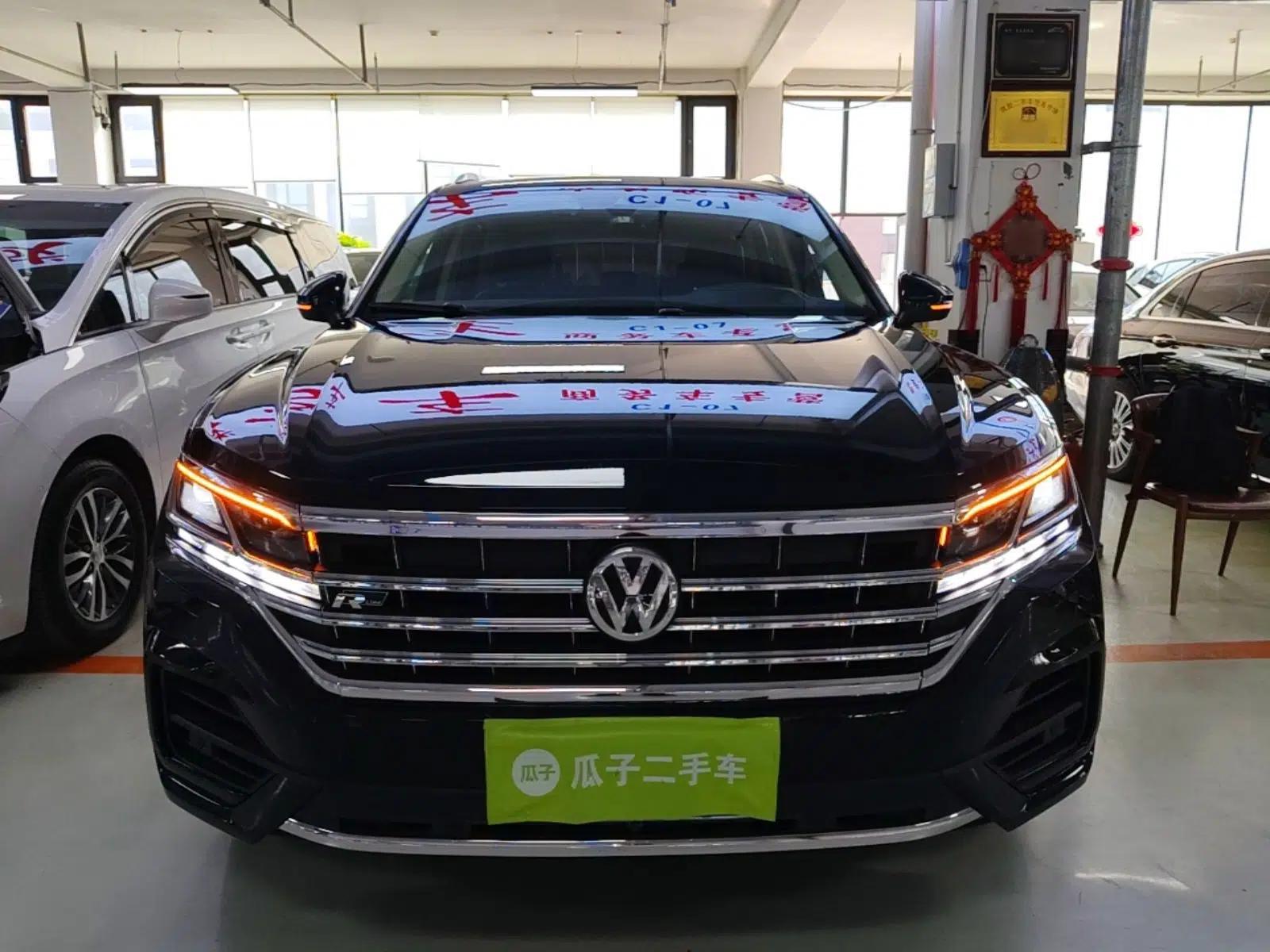 Volkswagen Touareg 2020 3.0 TSI Luxury Edition China VI — миниатюра 2