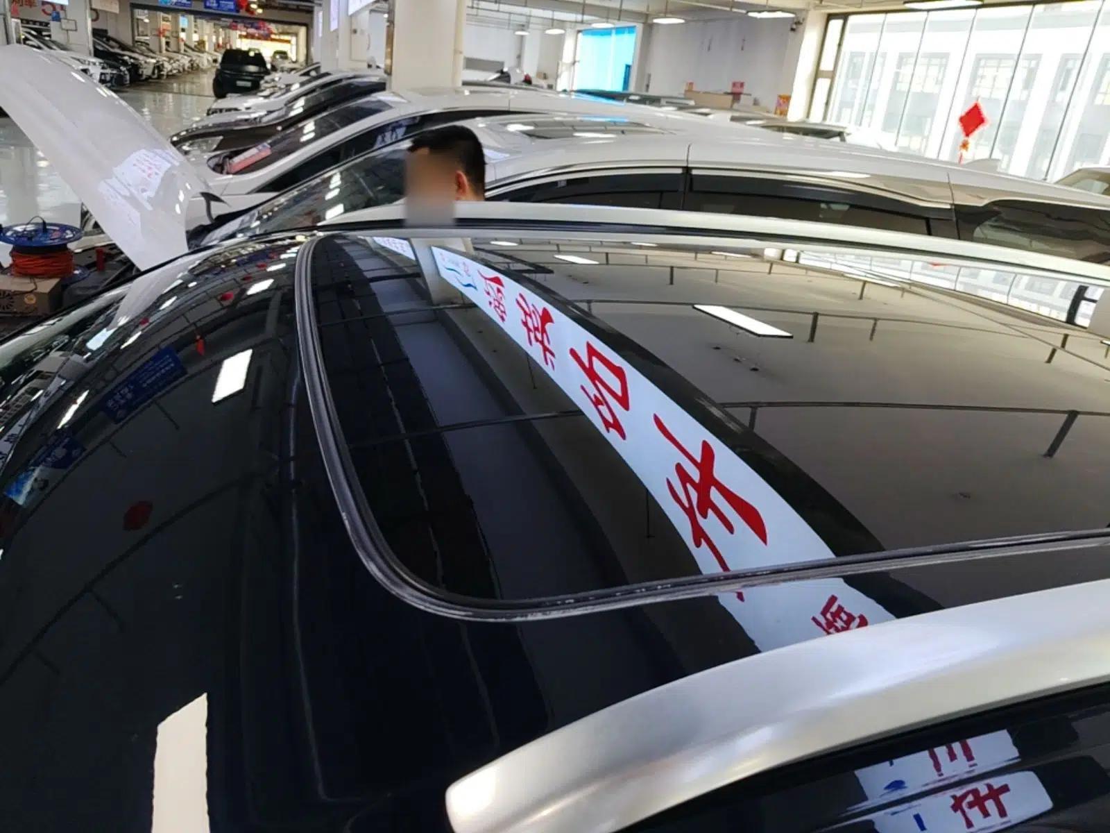 Volkswagen Touareg 2020 3.0 TSI Luxury Edition China VI — миниатюра 11