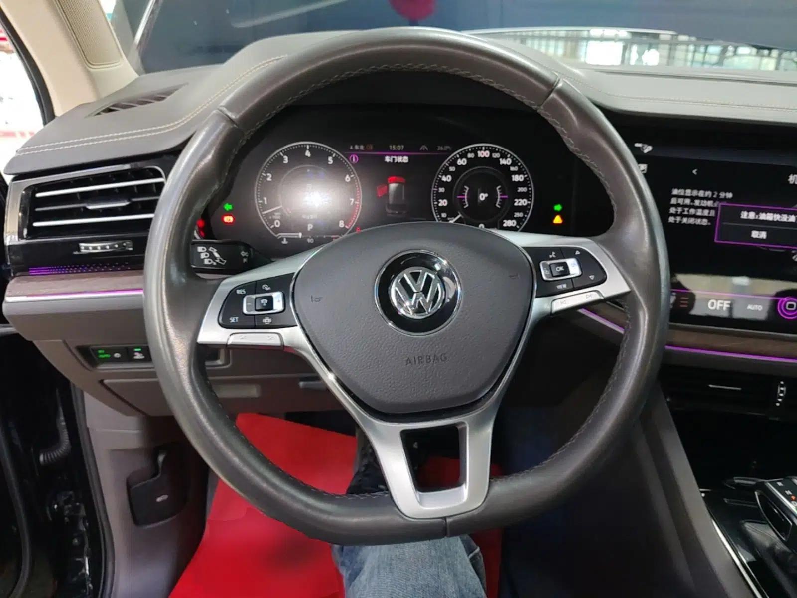 Volkswagen Touareg 2020 3.0 TSI Luxury Edition China VI — миниатюра 14