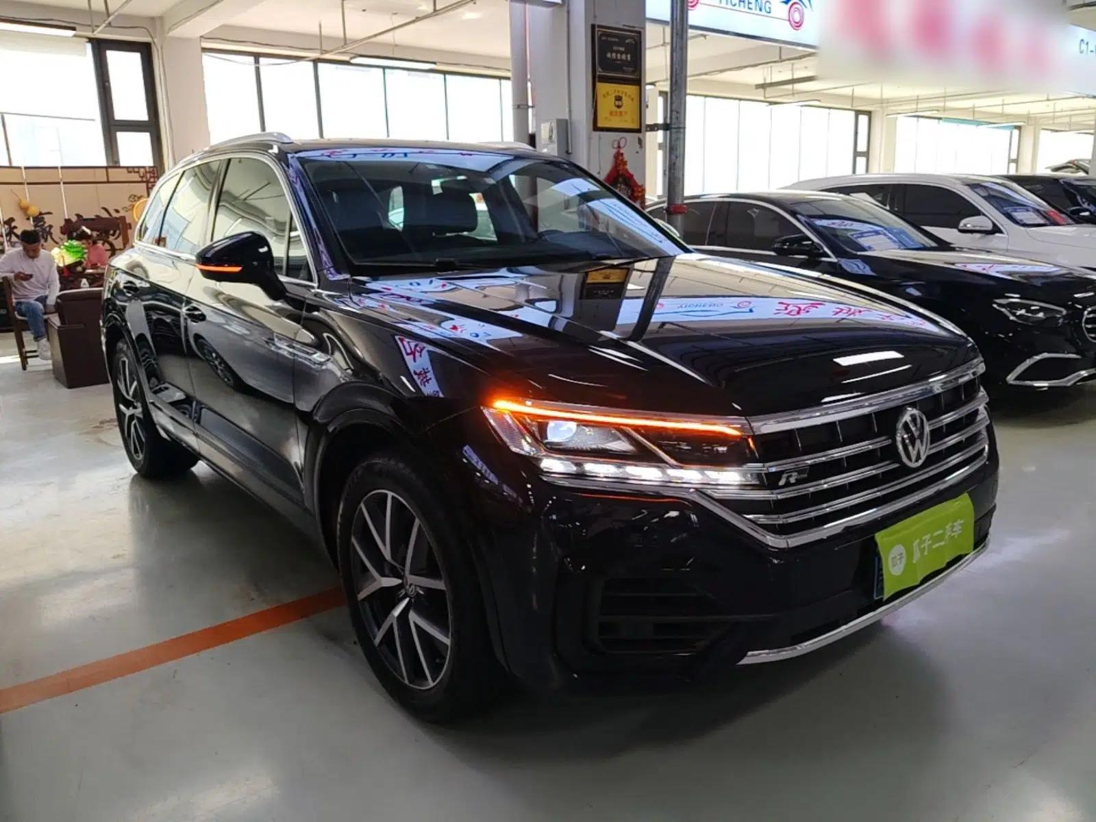 Volkswagen Touareg 2020 3.0 TSI Luxury Edition China VI — миниатюра 3