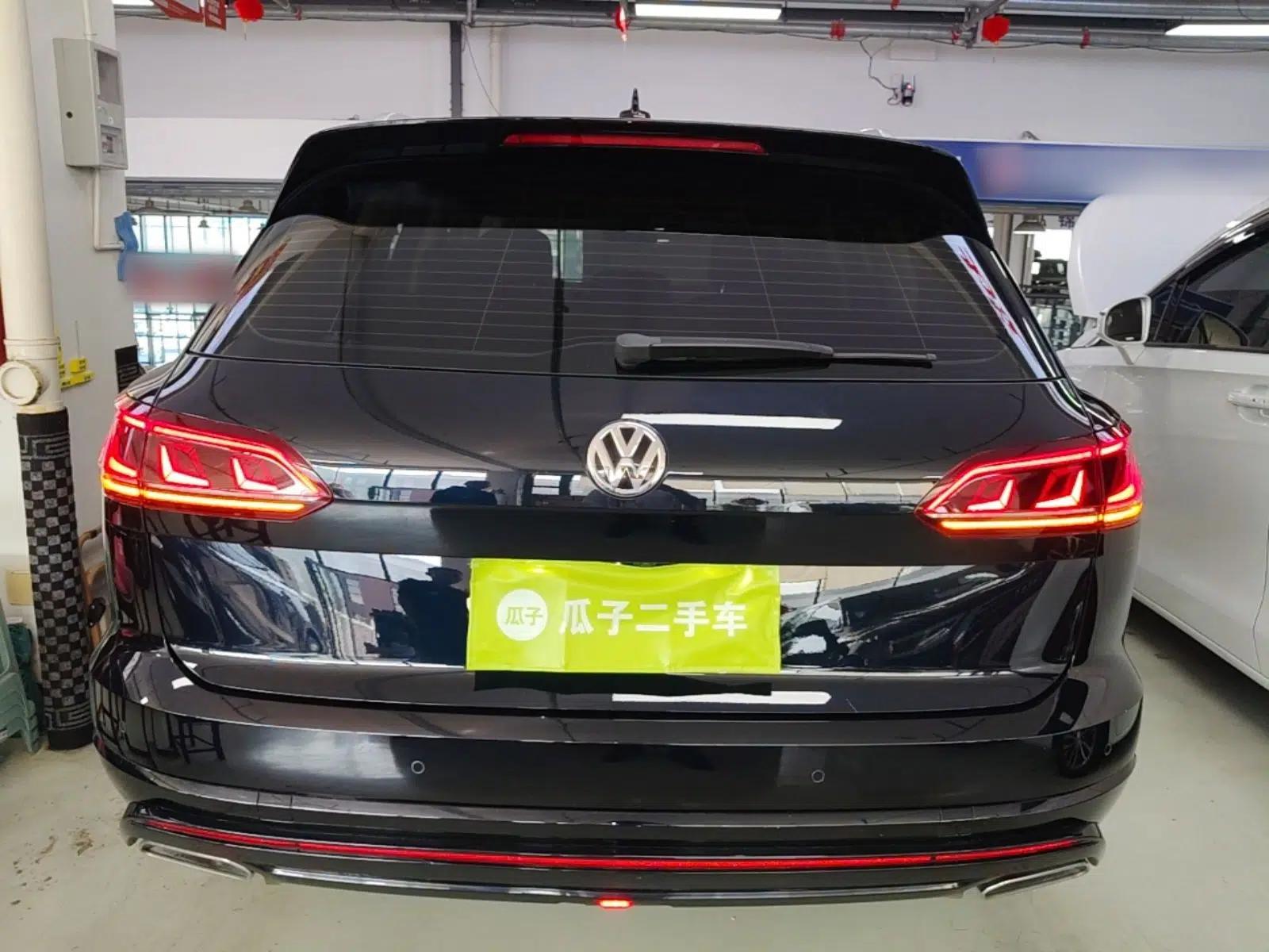 Volkswagen Touareg 2020 3.0 TSI Luxury Edition China VI — миниатюра 5
