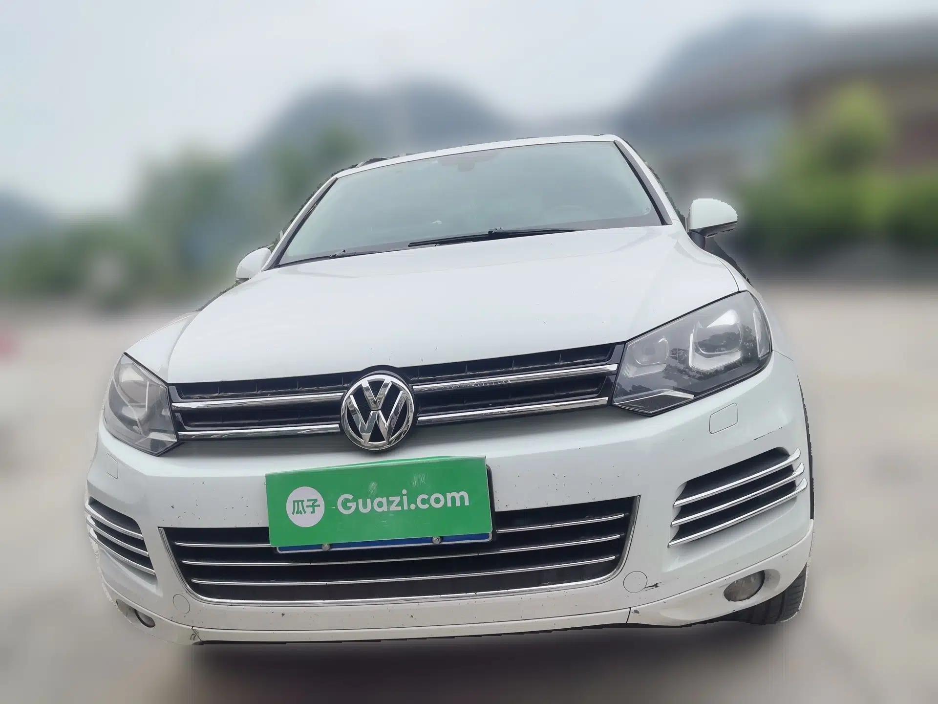 Volkswagen Touareg 2011 3.0 TSI High-End Version — миниатюра 2