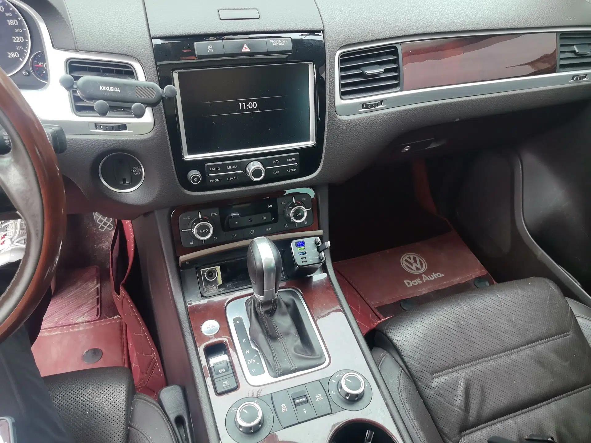 Volkswagen Touareg 2011 3.0 TSI High-End Version — миниатюра 14