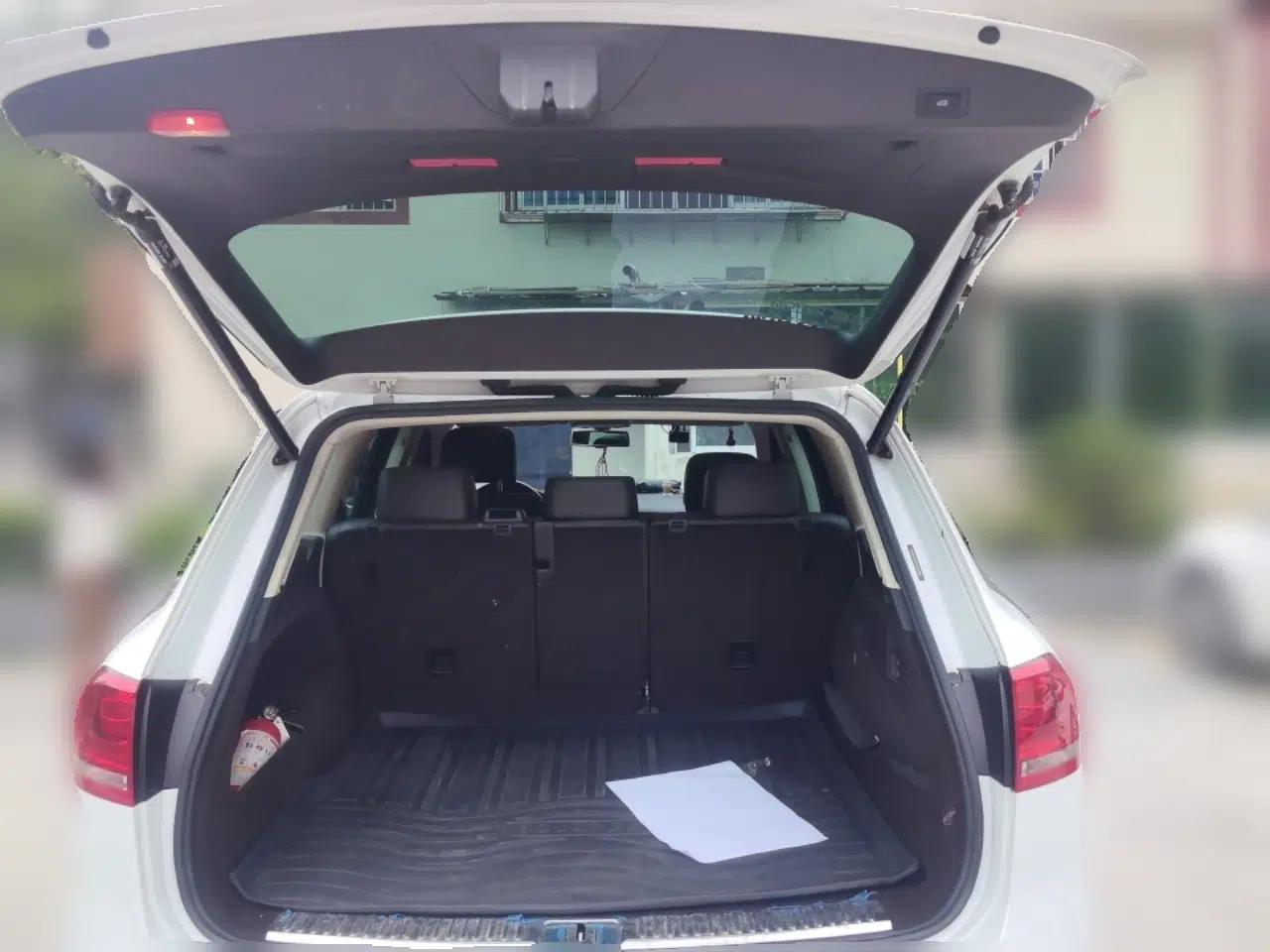 Volkswagen Touareg 2011 3.0 TSI High-End Version — миниатюра 20