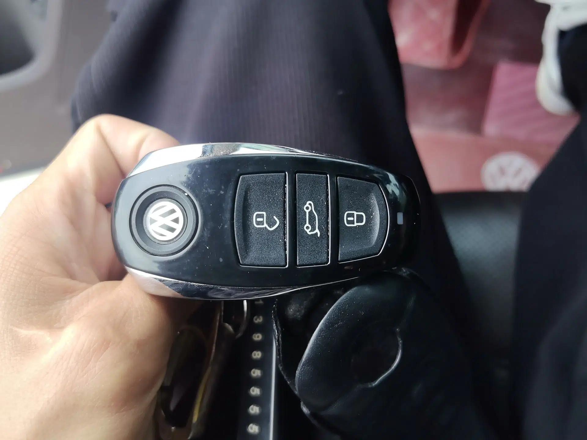 Volkswagen Touareg 2011 3.0 TSI High-End Version — миниатюра 9