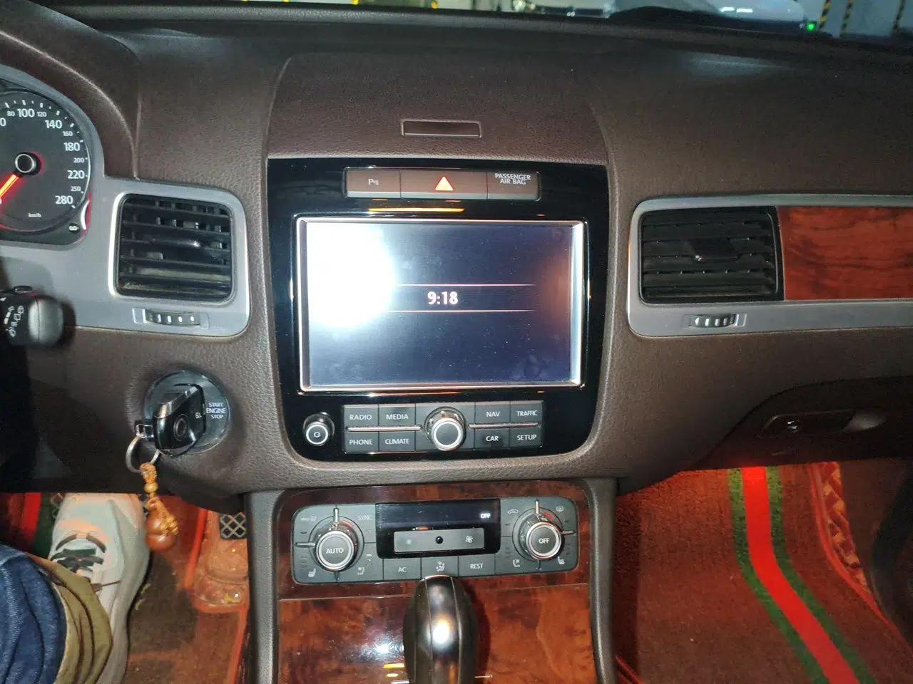 Volkswagen Touareg 2011 3.0 TSI Comfort Version — миниатюра 14