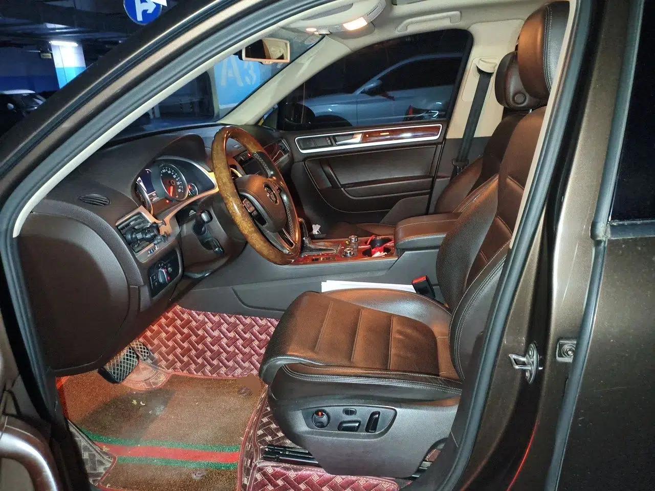 Volkswagen Touareg 2011 3.0 TSI Comfort Version — миниатюра 16