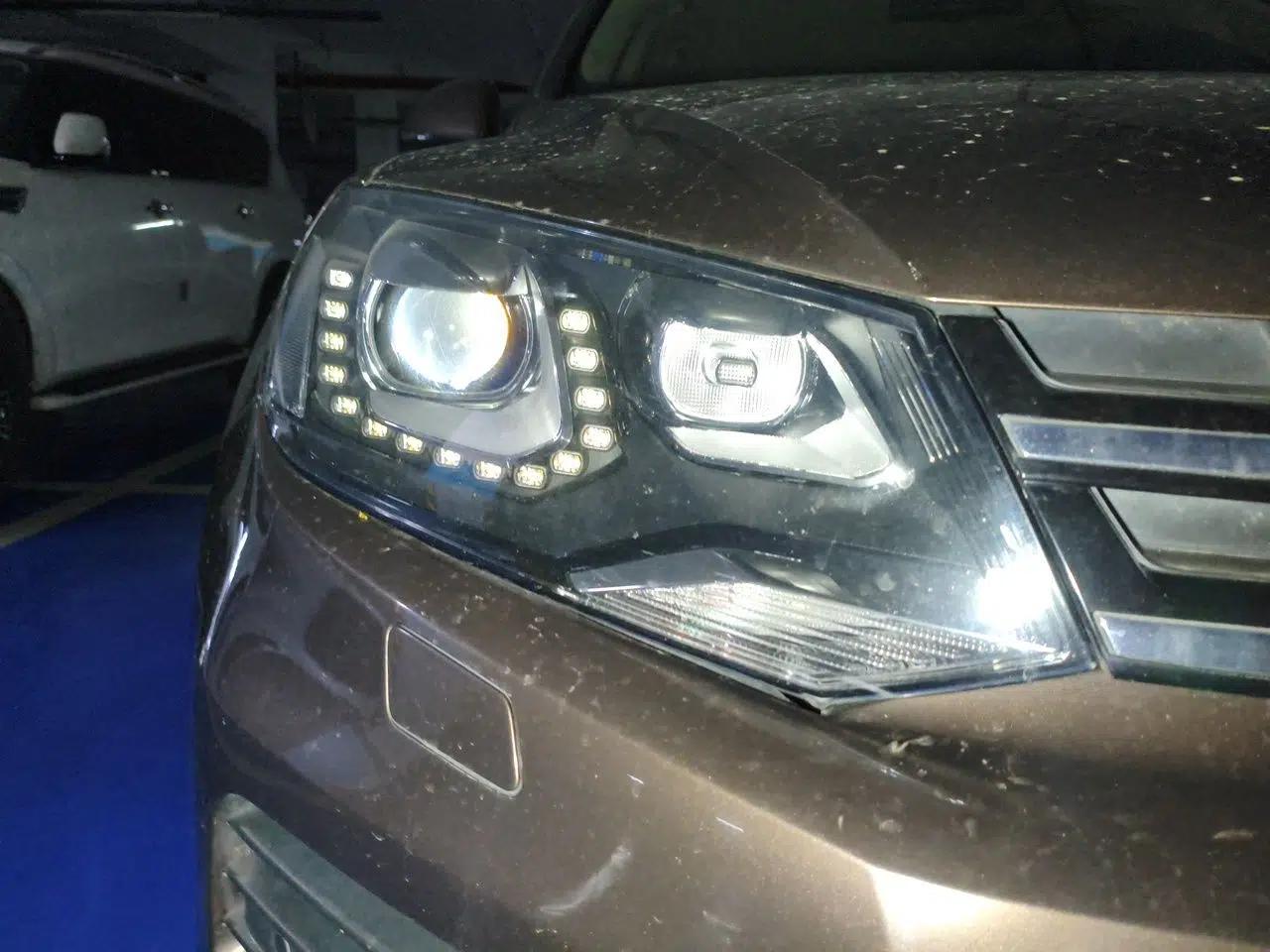 Volkswagen Touareg 2011 3.0 TSI Comfort Version — миниатюра 7