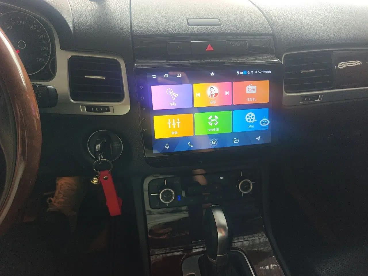 Volkswagen Touareg 2011 3.0 TSI Comfort Version — миниатюра 14