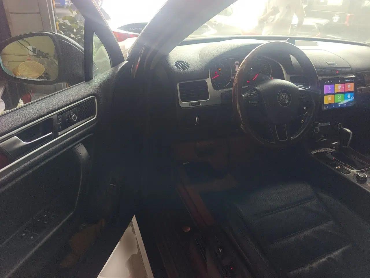 Volkswagen Touareg 2011 3.0 TSI Comfort Version — миниатюра 17