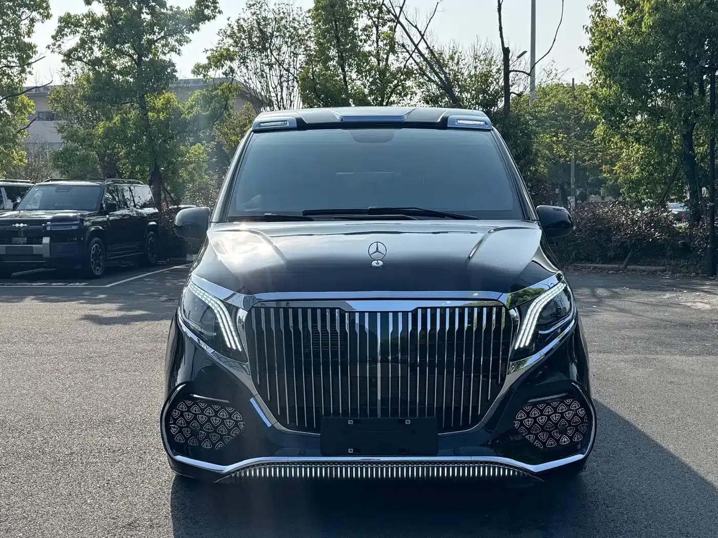 2023 Nissan Vito 2.0T Business Edition 7-seater — миниатюра 2