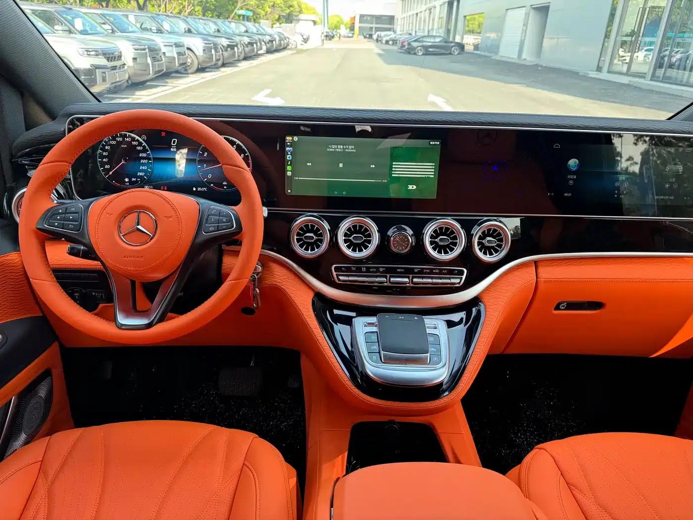 2023 Nissan Vito 2.0T Business Edition 7-seater — миниатюра 8