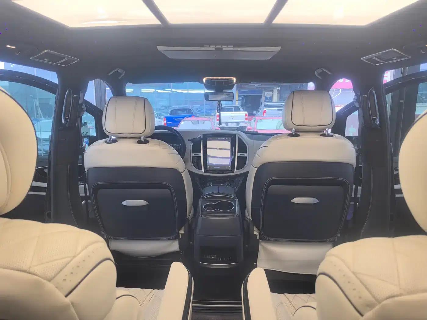Vito 2021 2.0T Business Edition 7-seater — миниатюра 12