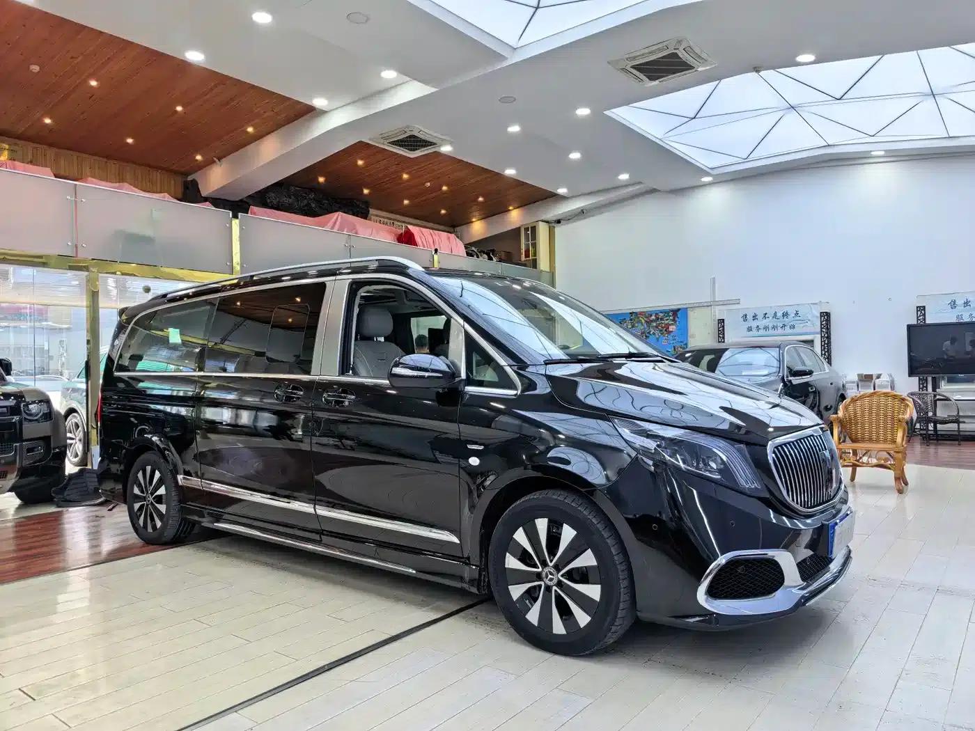 2023 Nissan Vito 2.0T Business Edition 7-seater — миниатюра 3