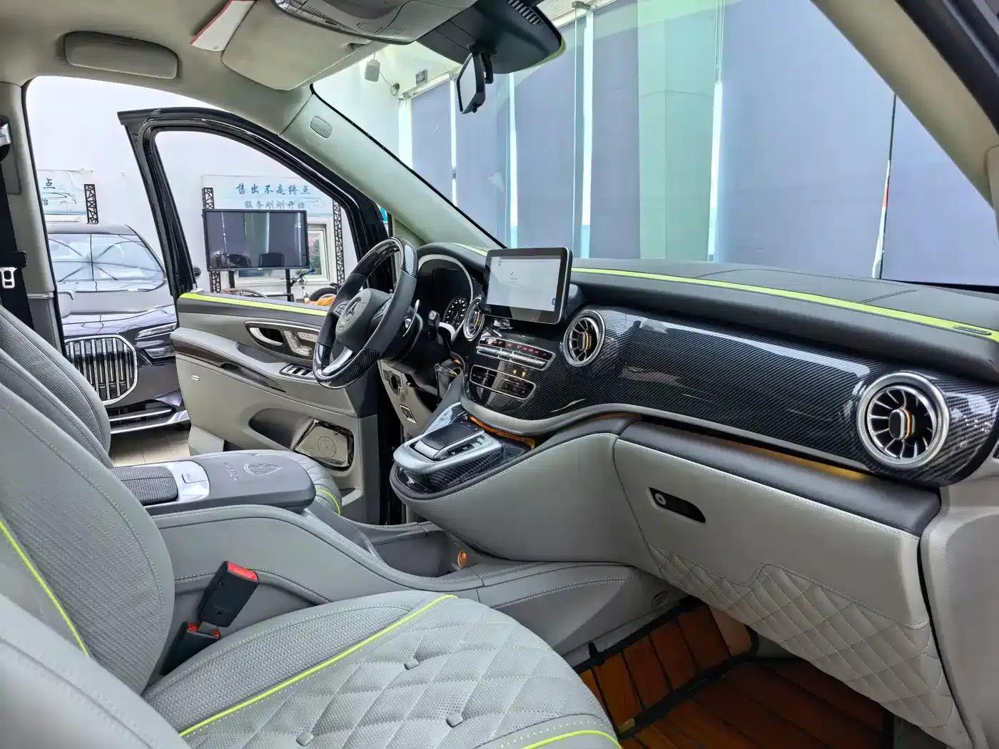 2023 Nissan Vito 2.0T Business Edition 7-seater — миниатюра 7