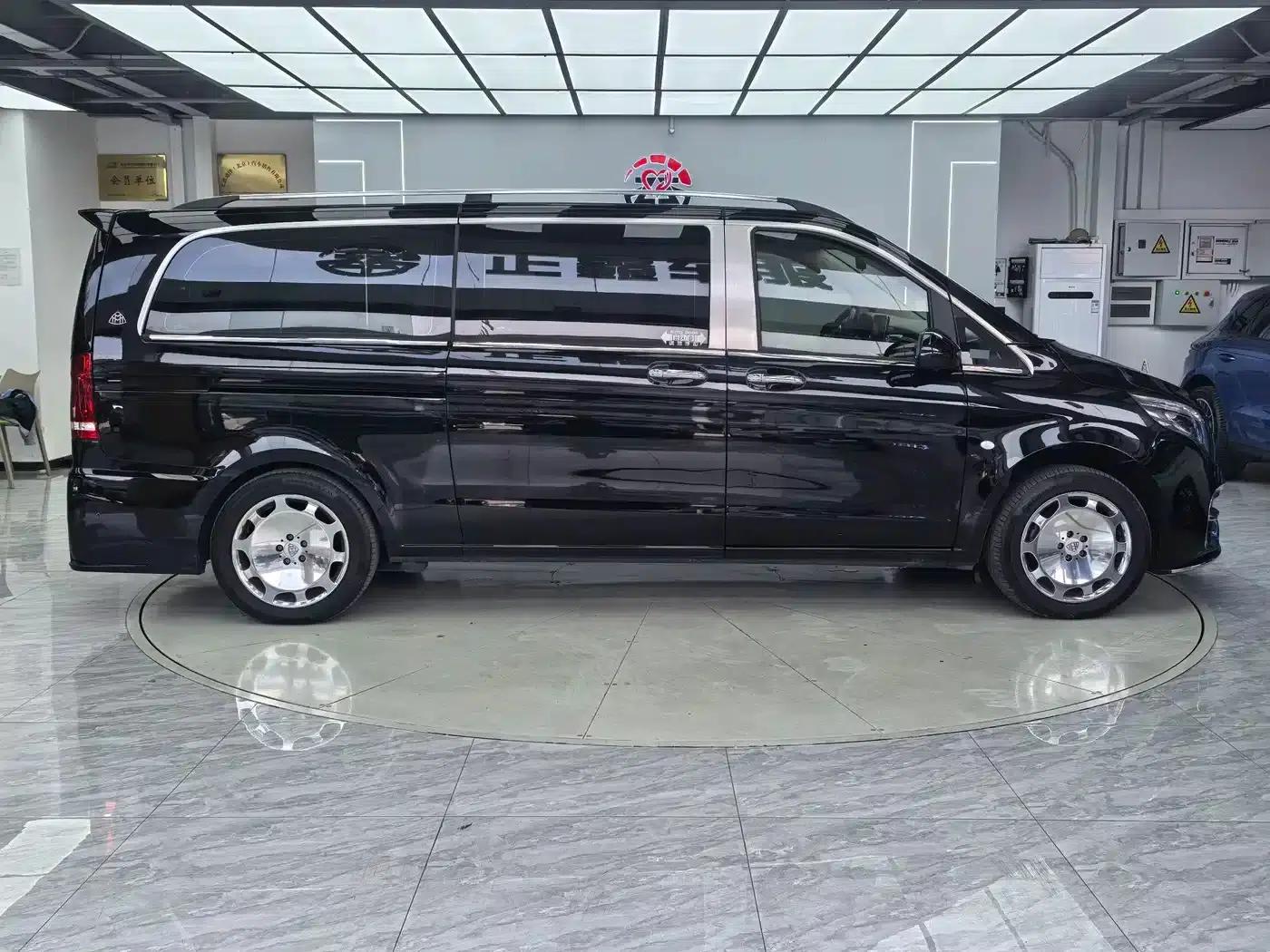 Vito 2020 2.0T Business Edition 7-seater — миниатюра 5