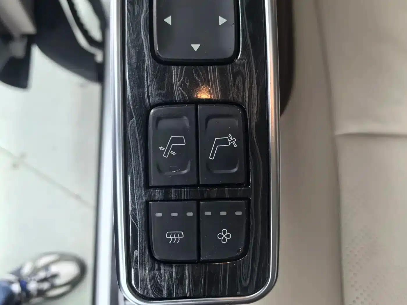 Vito 2020 2.0T Business Edition 7-seater — миниатюра 10