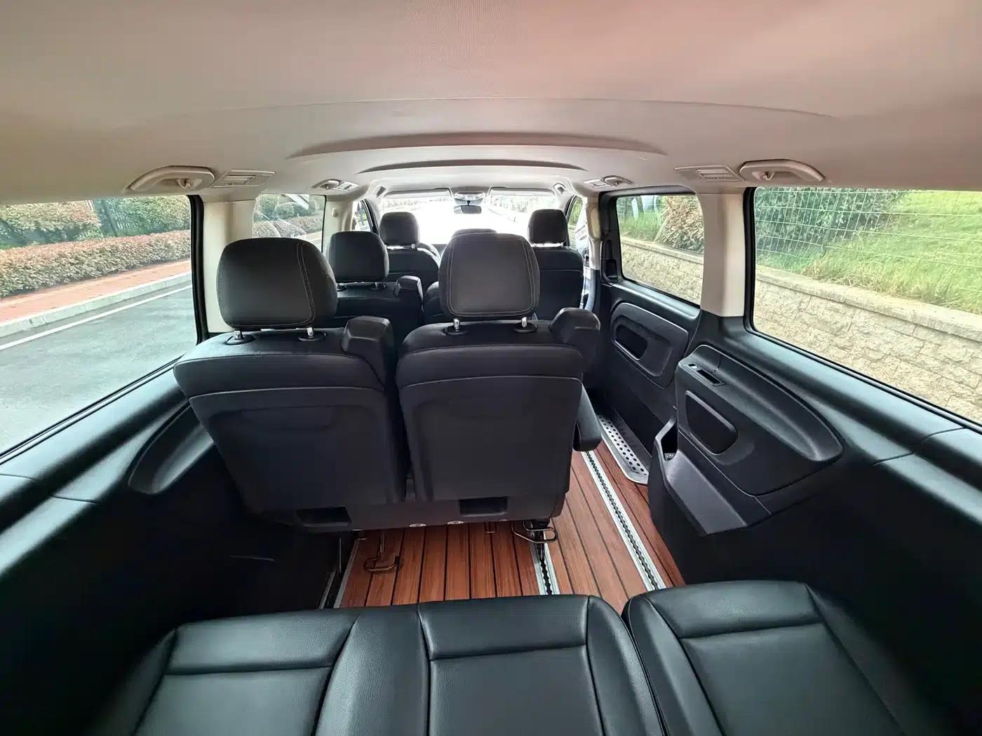 2016 Nissan Vito 2.0T Elite Edition 9-seater — миниатюра 11